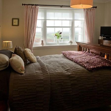Vila Tan Y Cytiau Holyhead Exteriér fotografie
