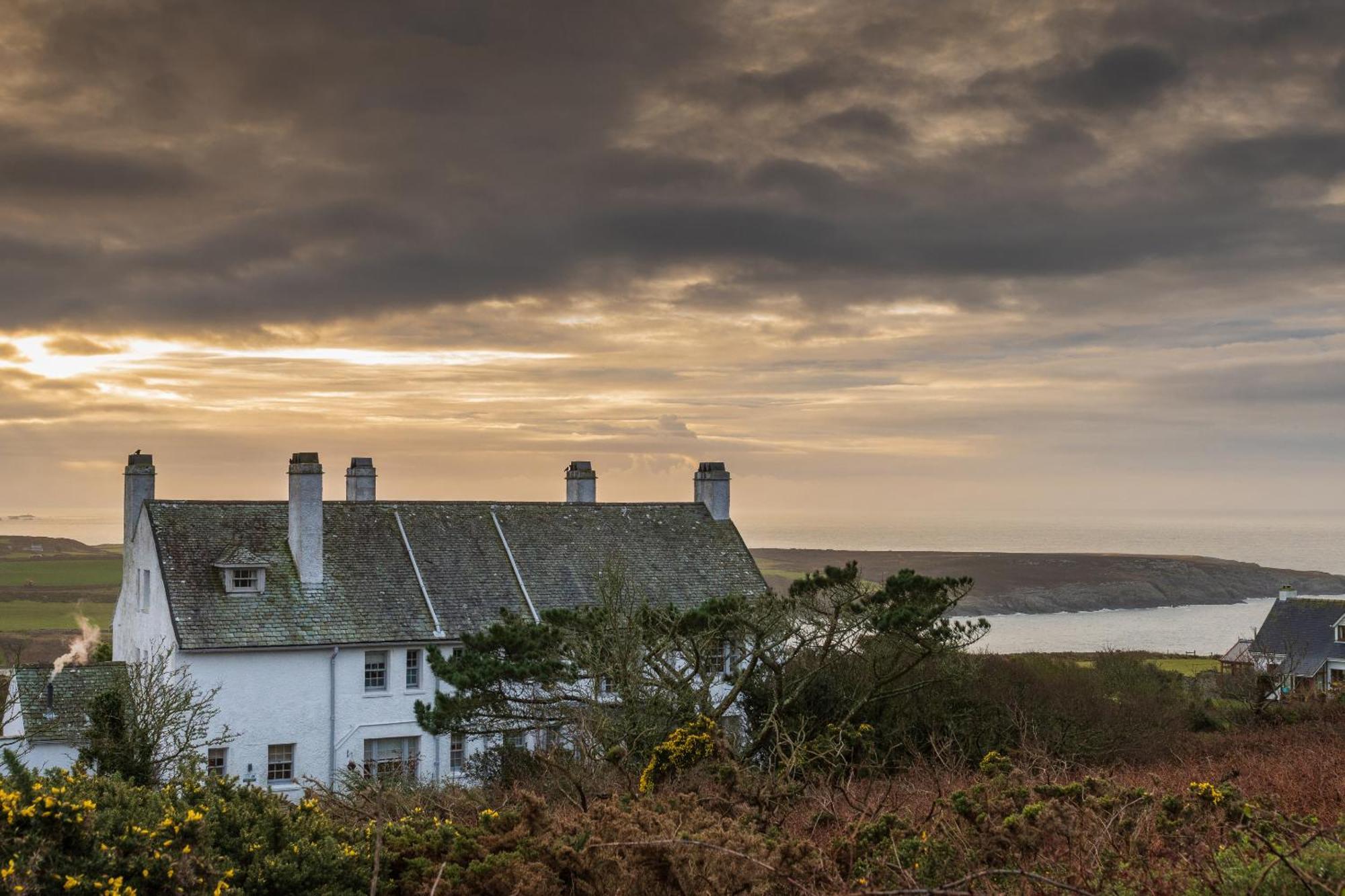Vila Tan Y Cytiau Holyhead Exteriér fotografie